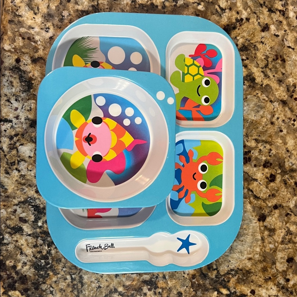Colorful Kids' Ocean-Themed Dinner Set